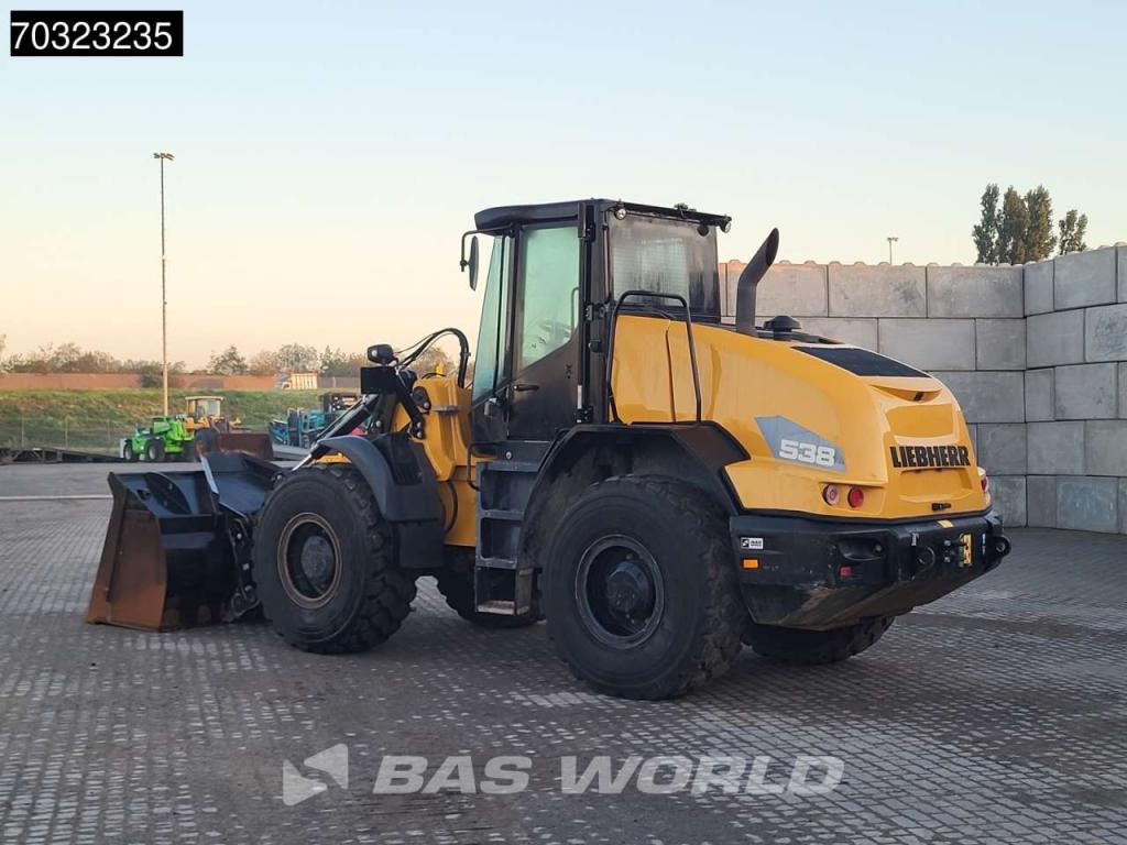 Liebherr L538 Quick Coupler Photo 3