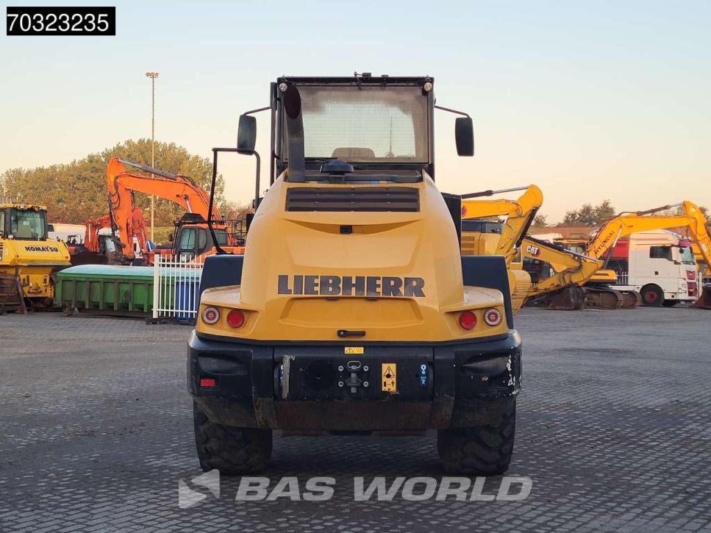 Liebherr L538 Quick Coupler Photo 6