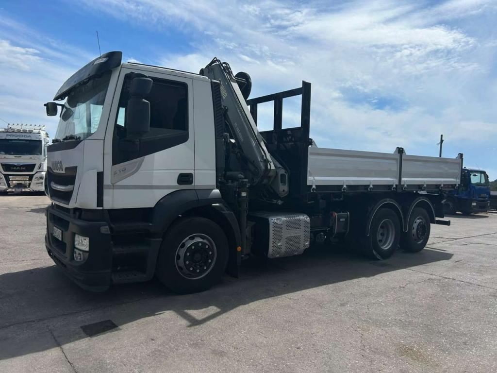 Iveco EUROCARGO 100E19 Photo 10