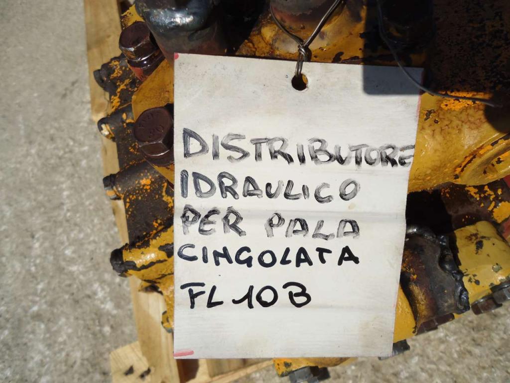 Hydraulic distributor for Fiat Allis FL10B Photo 4