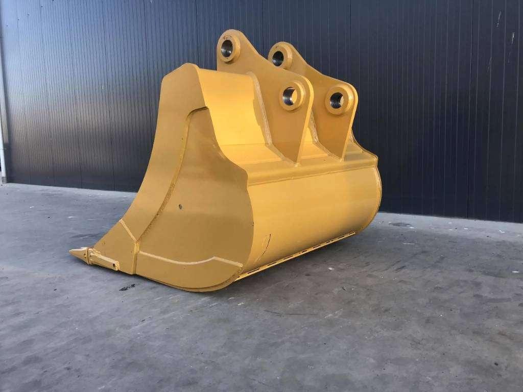 Volvo EC250 Photo 4