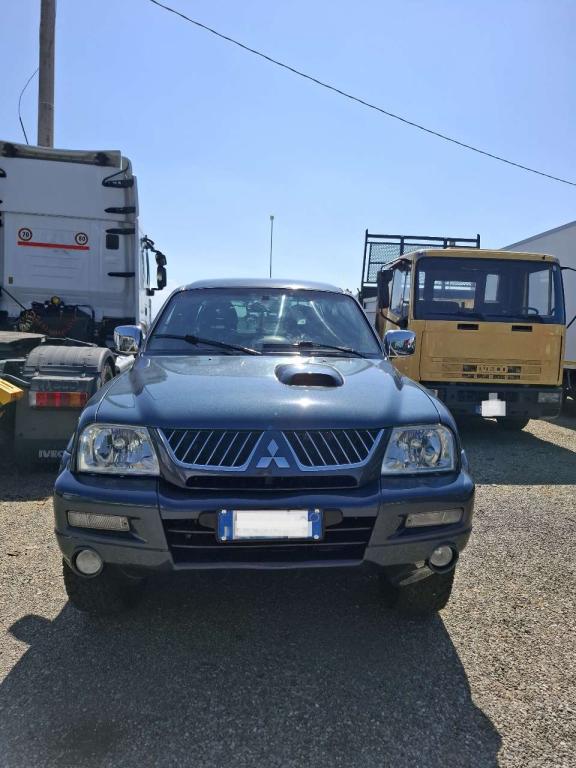 Mitsubishi L200 Photo 5