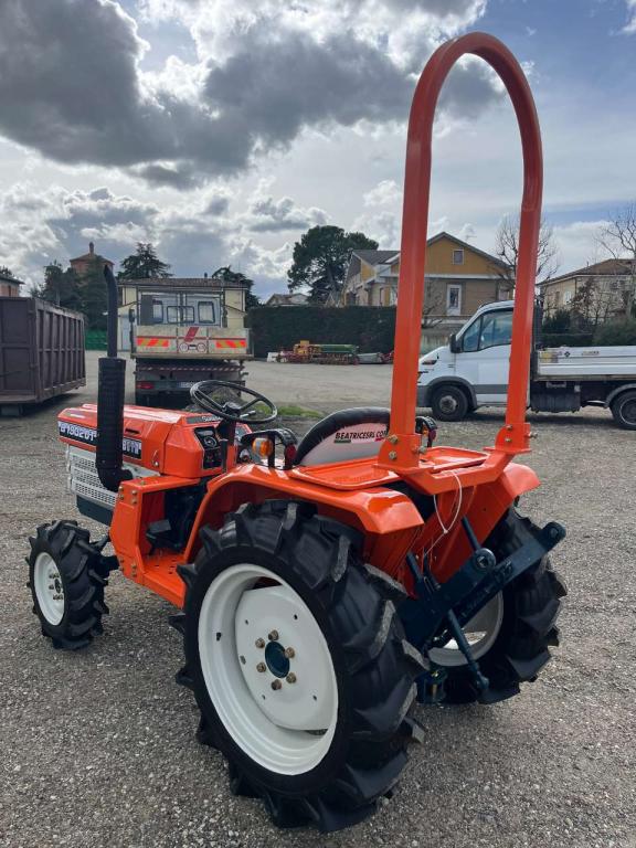 Kubota B 1902 Photo 2