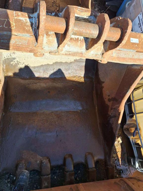 1300 mm S1 for 20-25 ton excavators Digging bucket Photo 1