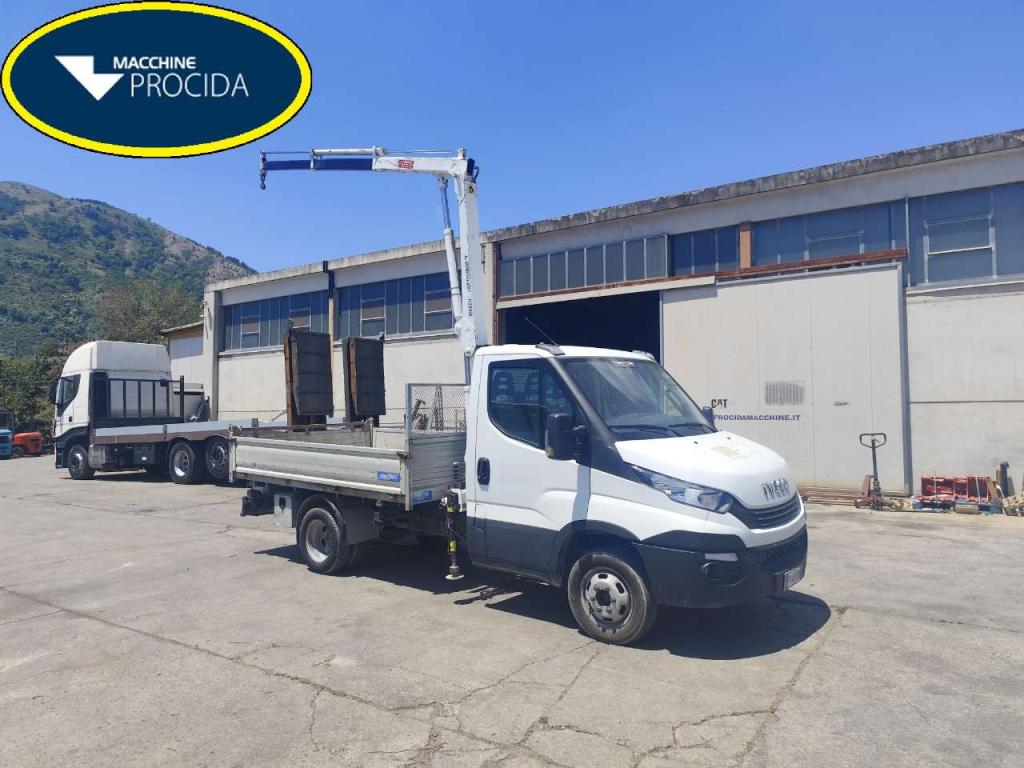 Iveco DAILY 35-120 Photo 1