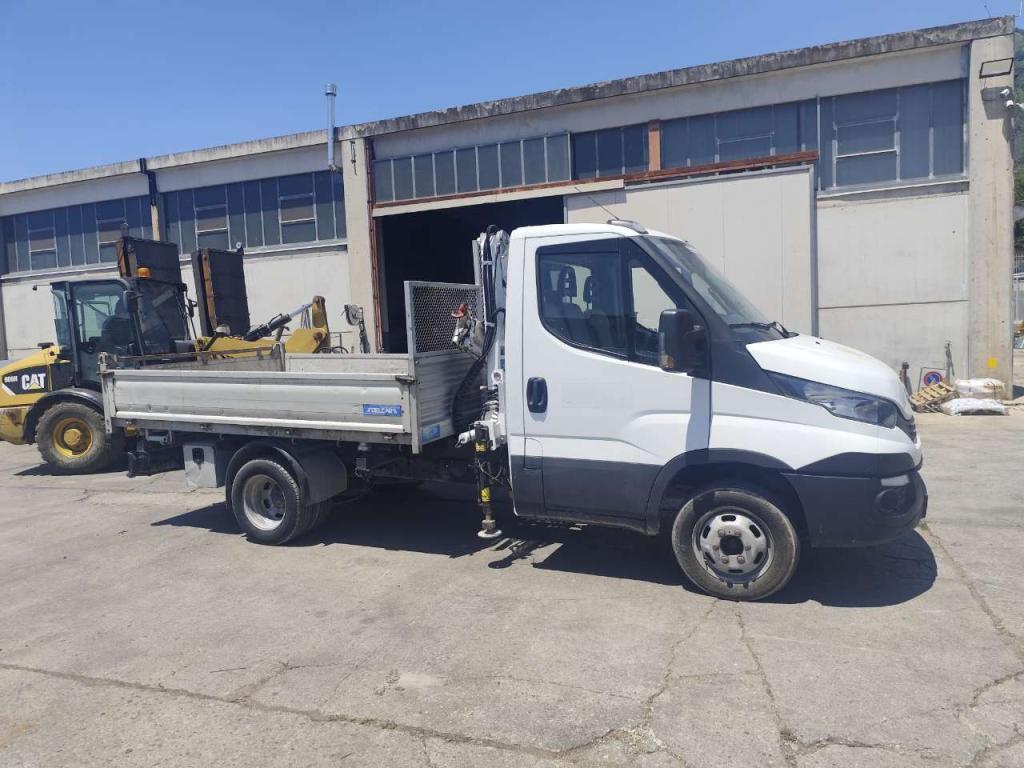 Iveco DAILY 35-120 Photo 11
