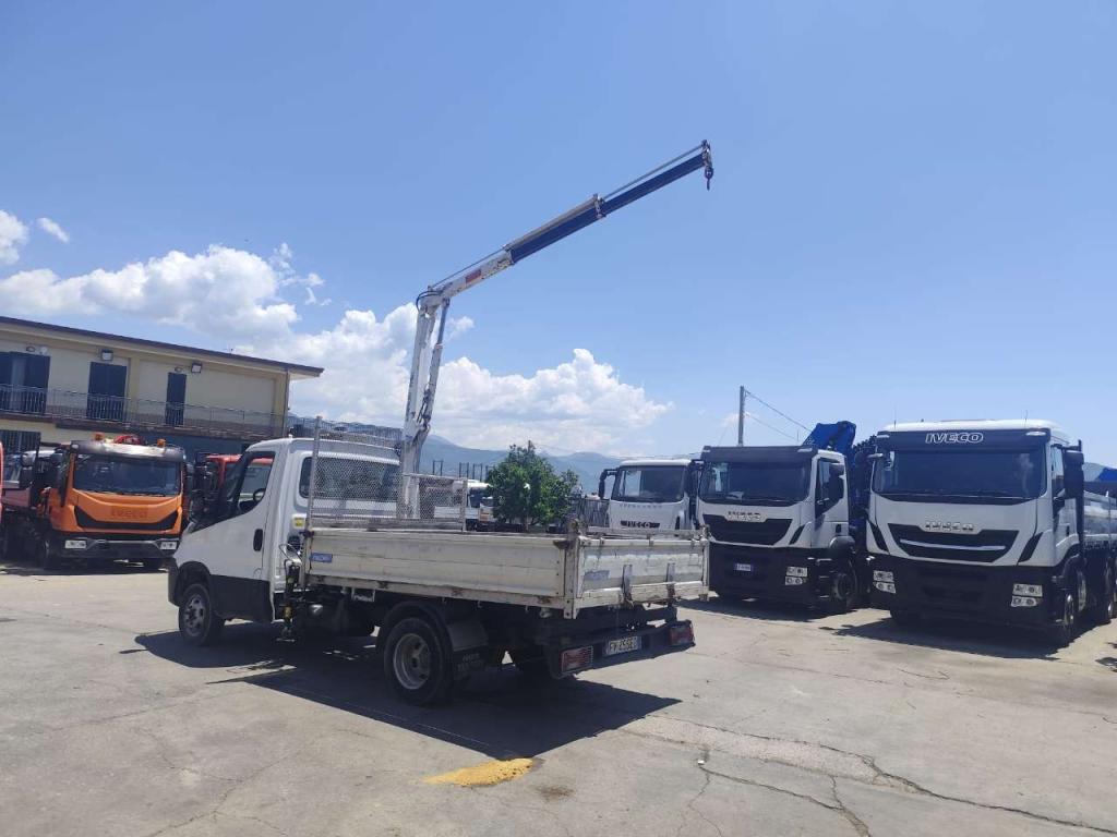 Iveco DAILY 35-120 Photo 23