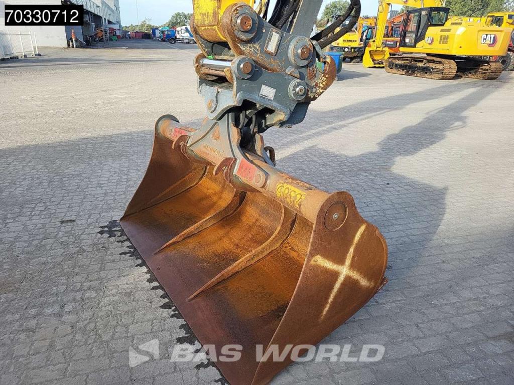 Liebherr R936 NLC Photo 12