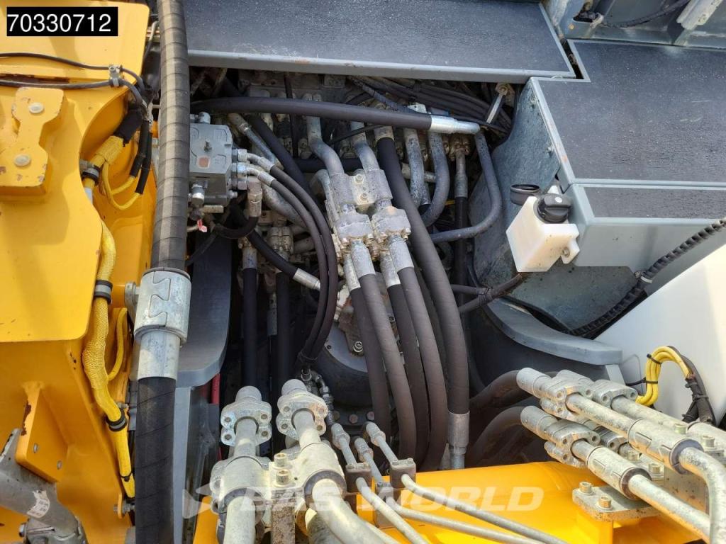 Liebherr R936 NLC Photo 20