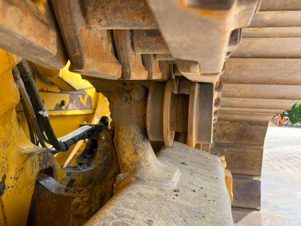 Komatsu D61PXi-24 Photo 11