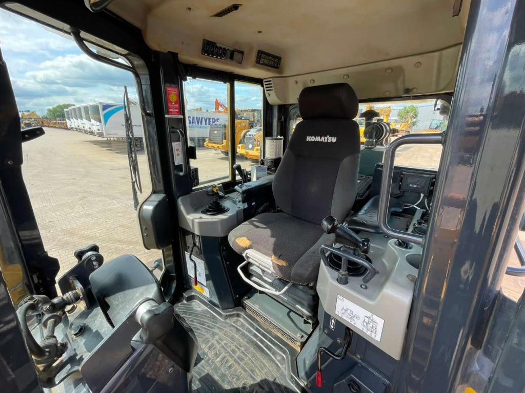 Komatsu D61PXi-24 Photo 19