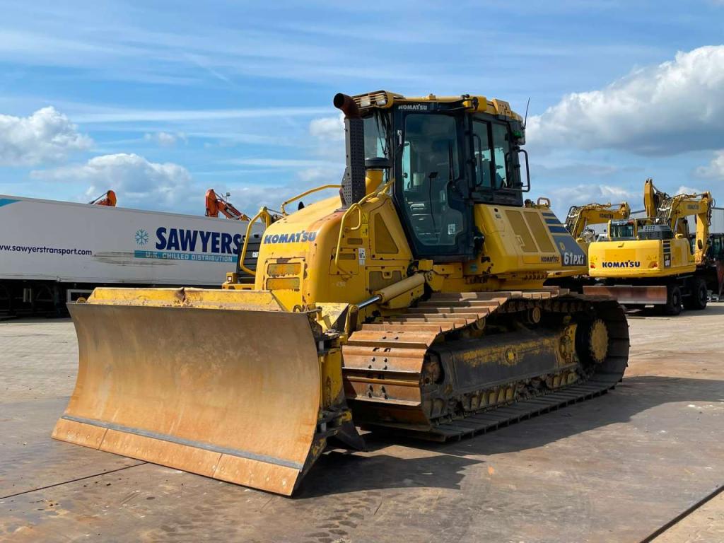 Komatsu D61PXi-24 Photo 2
