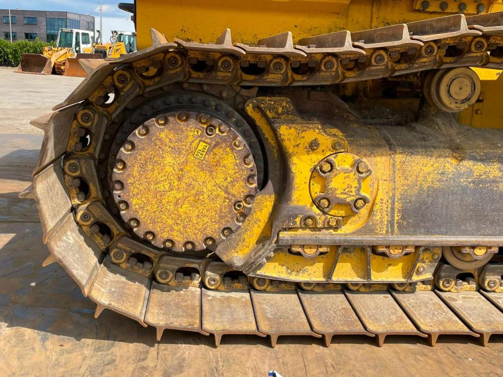 Komatsu D61PXi-24 Photo 8