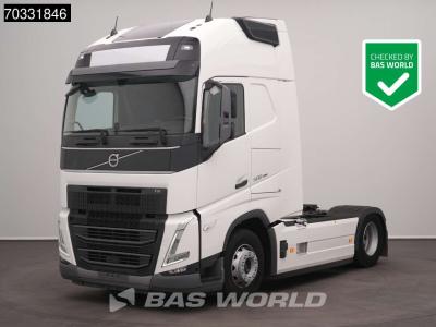 Volvo FH 500 4X2 XL 2xTanks I-ParkCool ACC sold by BAS World B.V.