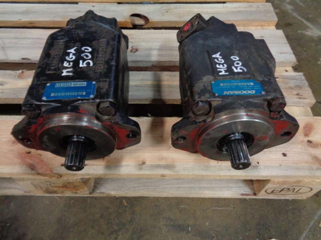 Hydraulic pump for Doosan - Daewoo Mega 500 Photo 2