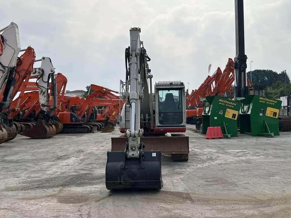 Takeuchi TB2150R Photo 13