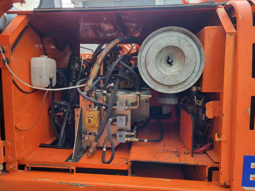 Fiat Kobelco EX215W Photo 13