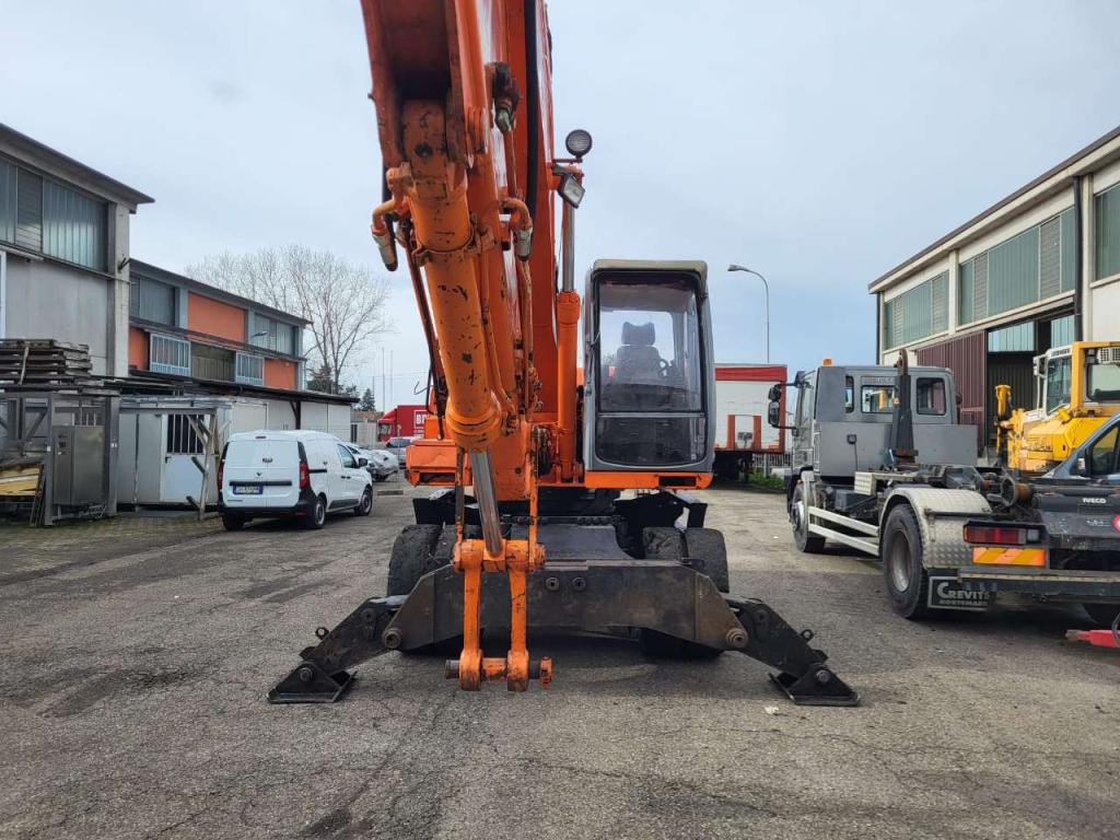 Fiat Kobelco EX215W Photo 2