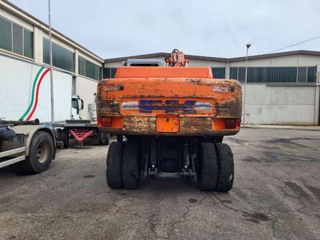 Fiat Kobelco EX215W Photo 6