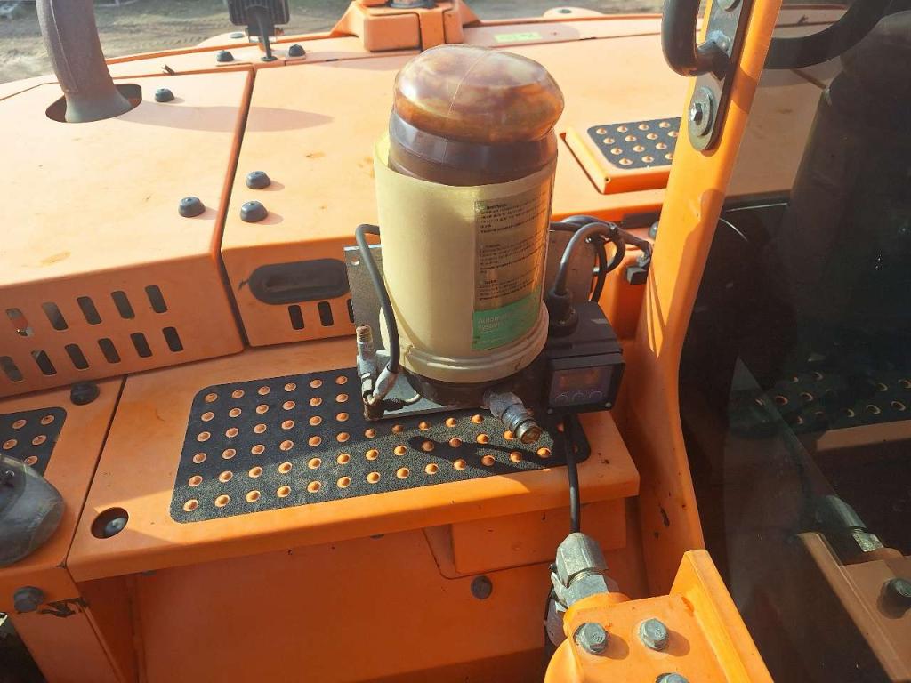 Komatsu PC 138 US-10 Photo 16
