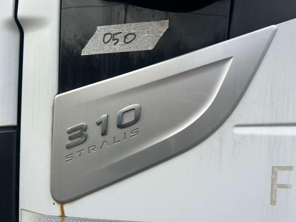 Iveco STRALIS AD 260S31 Y/P Photo 22