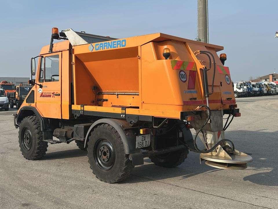 Mercedes-Benz UNIMOG U90 4X4 Photo 3