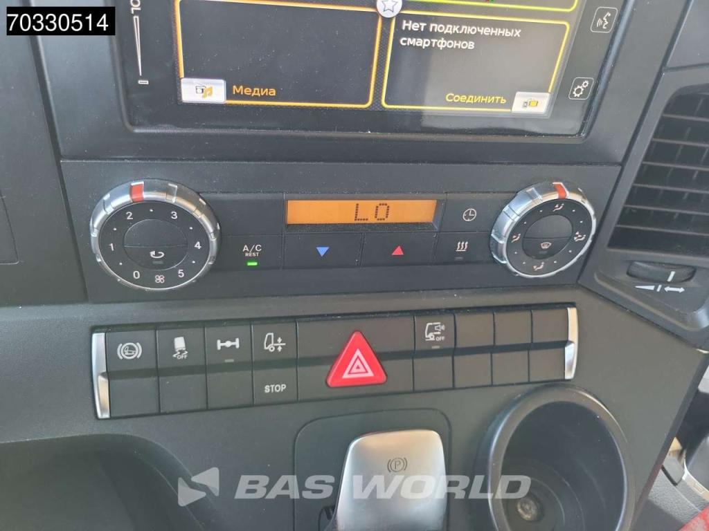 Mercedes-Benz Actros 1851 4X2 BigSpace 2xTanks Photo 28
