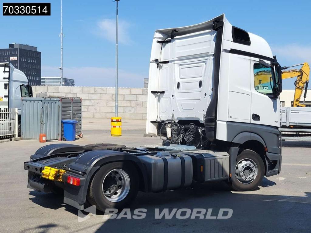 Mercedes-Benz Actros 1851 4X2 BigSpace 2xTanks Photo 5