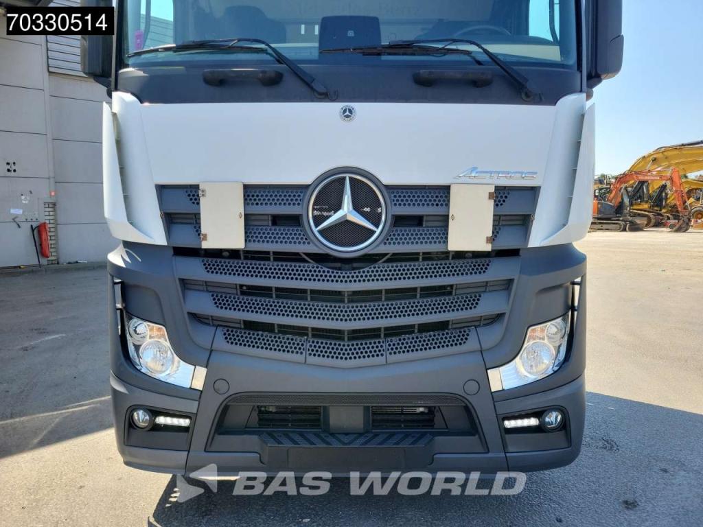 Mercedes-Benz Actros 1851 4X2 BigSpace 2xTanks Photo 9