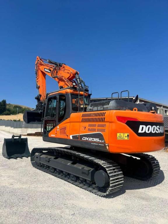 Doosan DX235NLC Photo 4