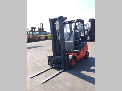 Linde H18D-03 sold by Uni.Trucks Srl