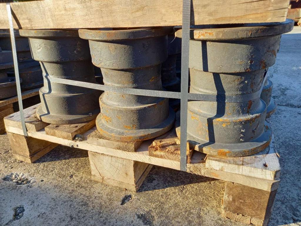 Carrier rollers for Fiat-Hitachi FD255 Photo 2