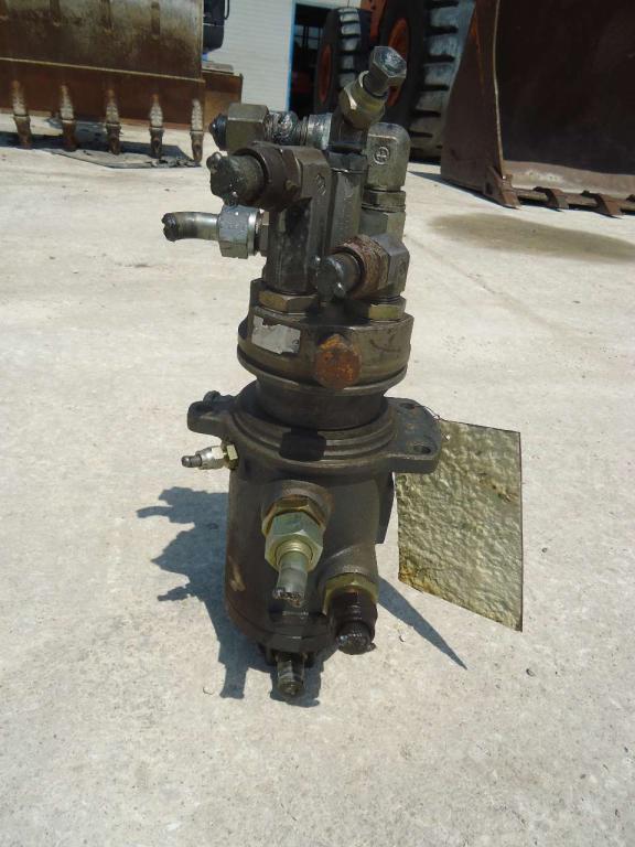 Rotating joint for Fiat Kobelco E235 Photo 2