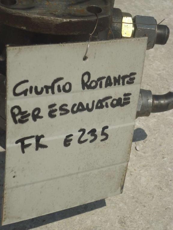 Rotating joint for Fiat Kobelco E235 Photo 3