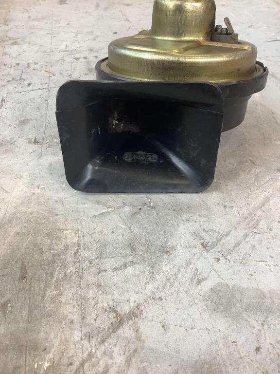 Horn for Fiat Hitachi EX 235 Photo 4