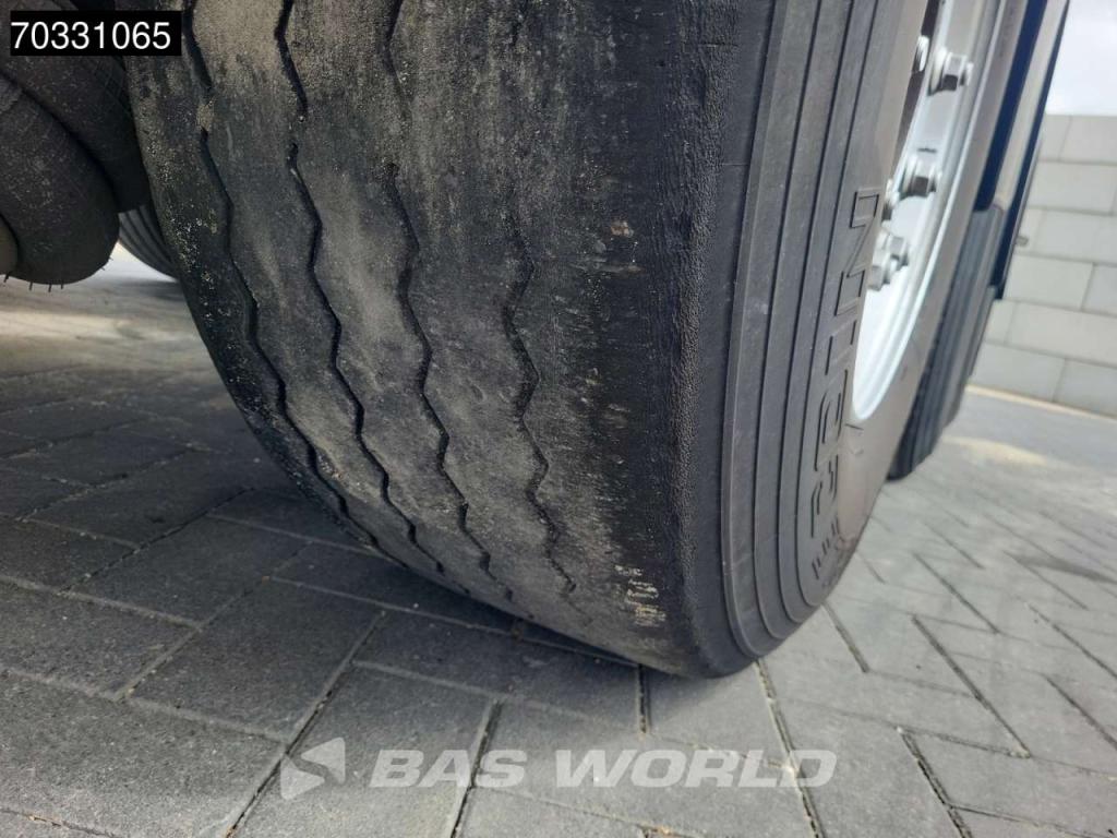 Renders 3AFCST08 Multi 45ft Lift Axle Photo 27