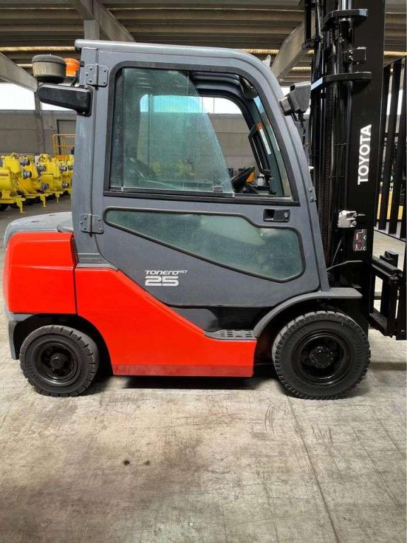 Toyota 06-8FD25F Photo 3