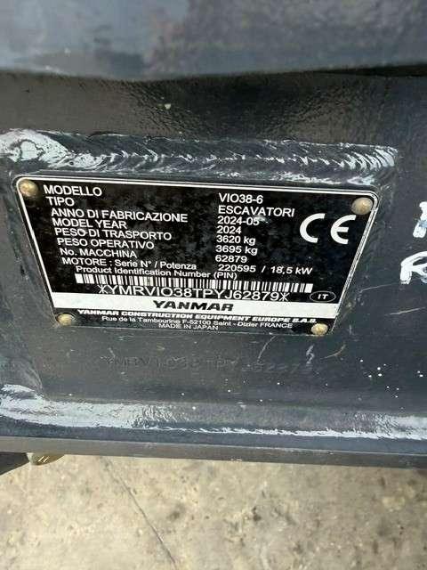 Yanmar VIO38-6 Photo 5