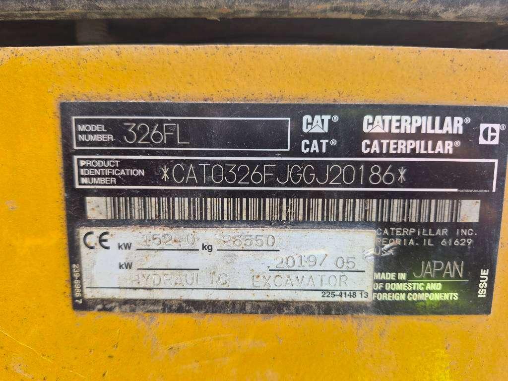Caterpillar 326 FL Photo 8
