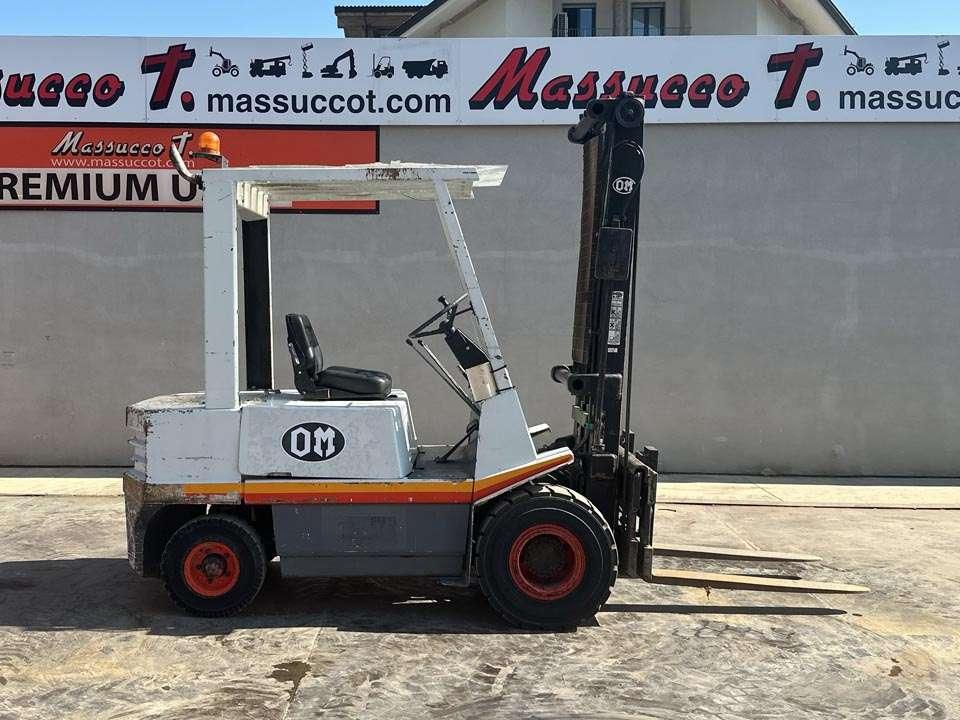 Fiat OM DI30C Photo 17