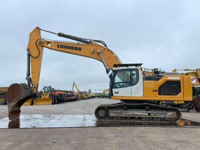 Liebherr R934LC sold by Big Machinery