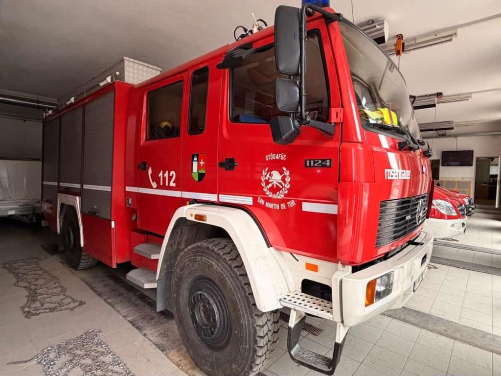 Mercedes-Benz 1124AF Photo 2