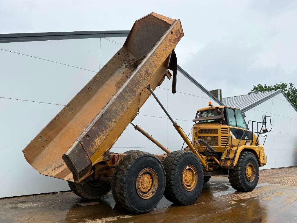 Caterpillar 725 - Body Heating / Backup Camera Photo 17