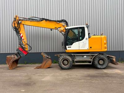Liebherr A918 Compact Litronic Photo 1