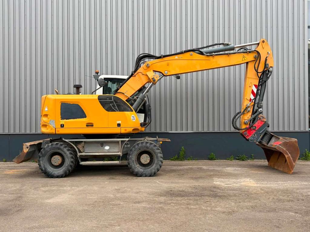 Liebherr A918 Compact Litronic Photo 6