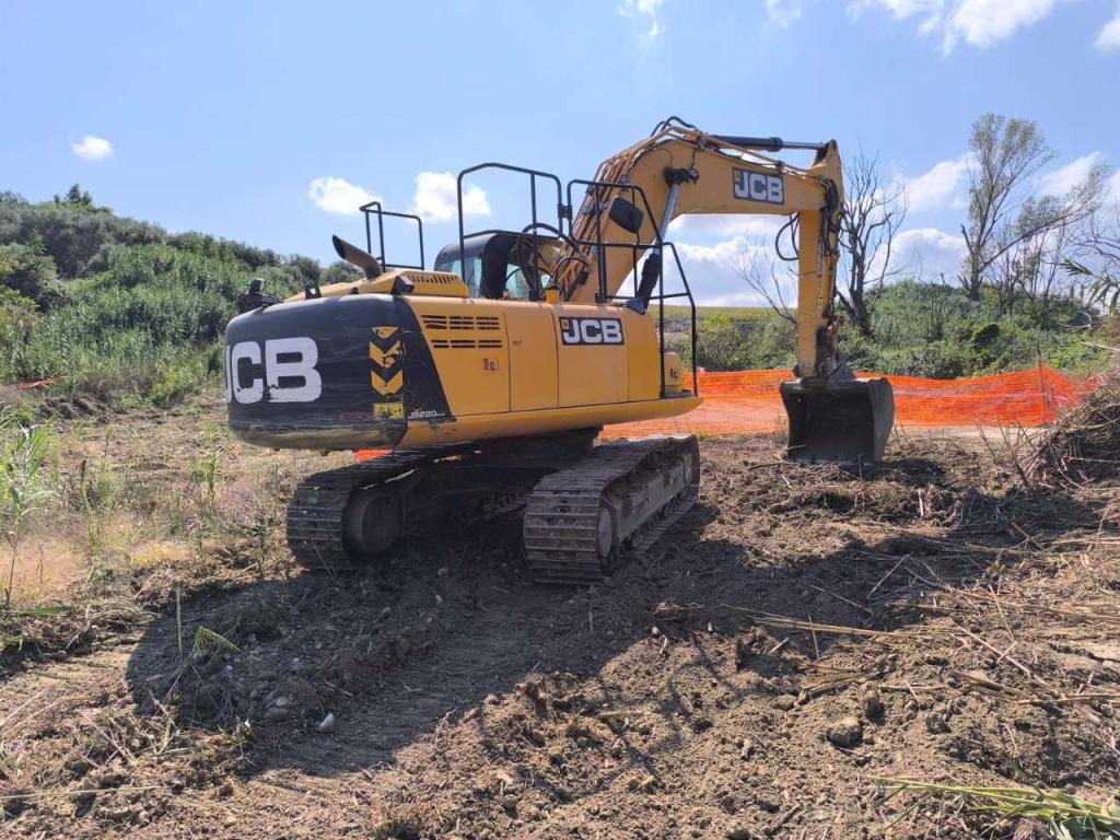 JCB JS220 Photo 3