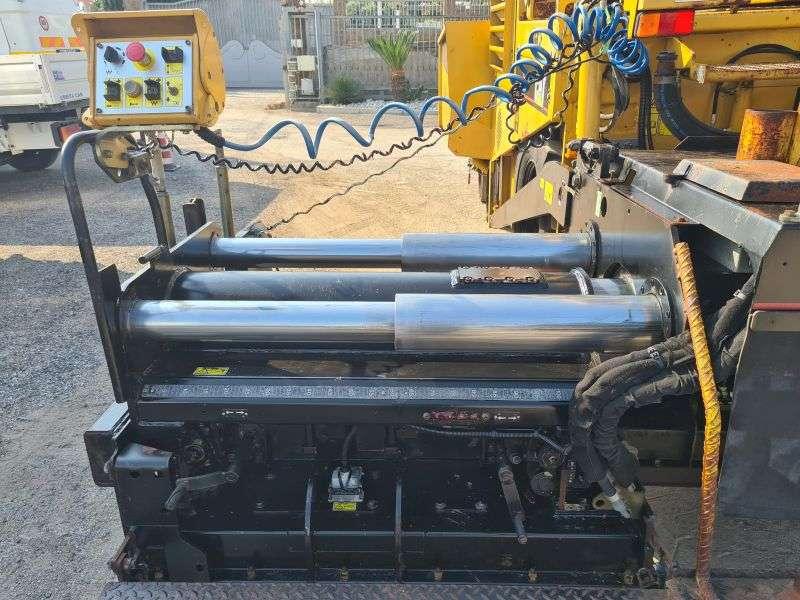Caterpillar AP 600 Photo 8