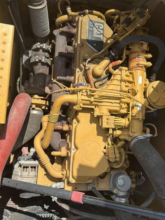 Caterpillar 323 Photo 11