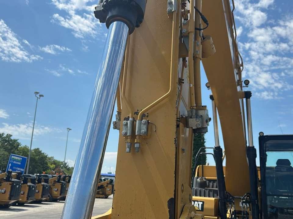Caterpillar 323 Photo 12