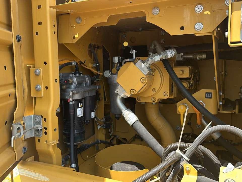 Caterpillar 323 Photo 13